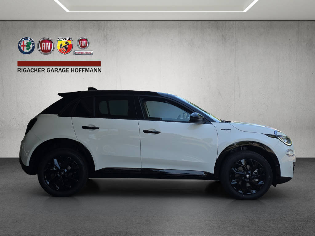 FIAT 600 1.2 Hybrid 145 Sport-image-2