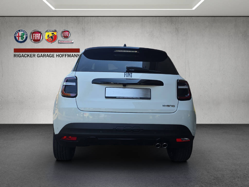 FIAT 600 1.2 Hybrid 145 Sport-image-4