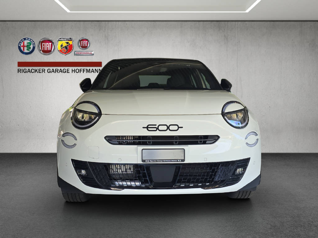 FIAT 600 1.2 Hybrid 145 Sport-image-0