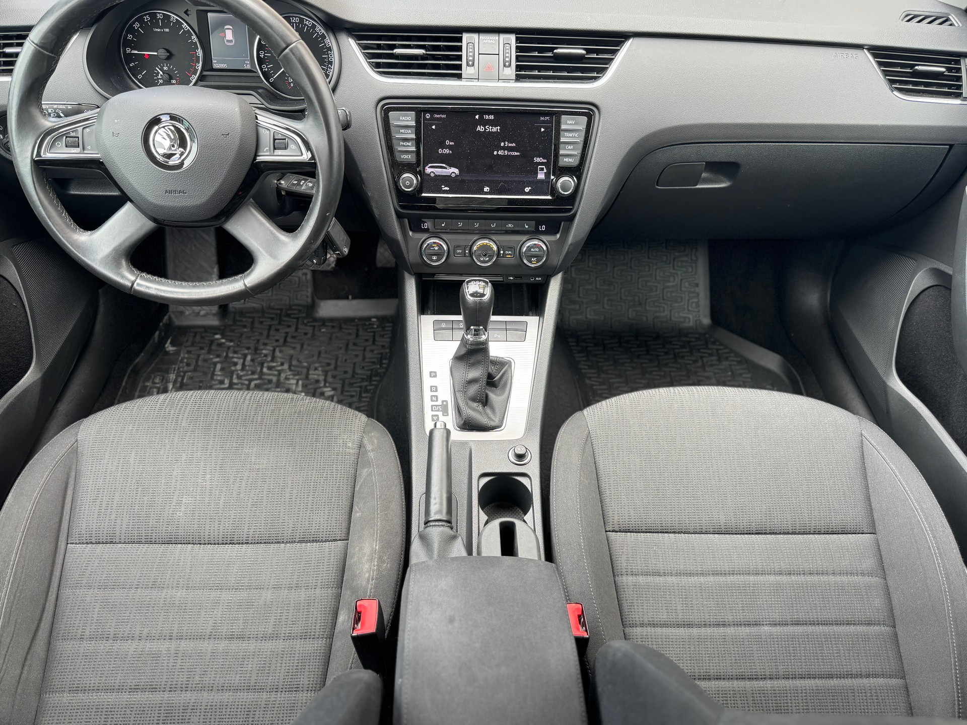 SKODA Octavia Combi 2.0 TDI Elegance DSG-image-13