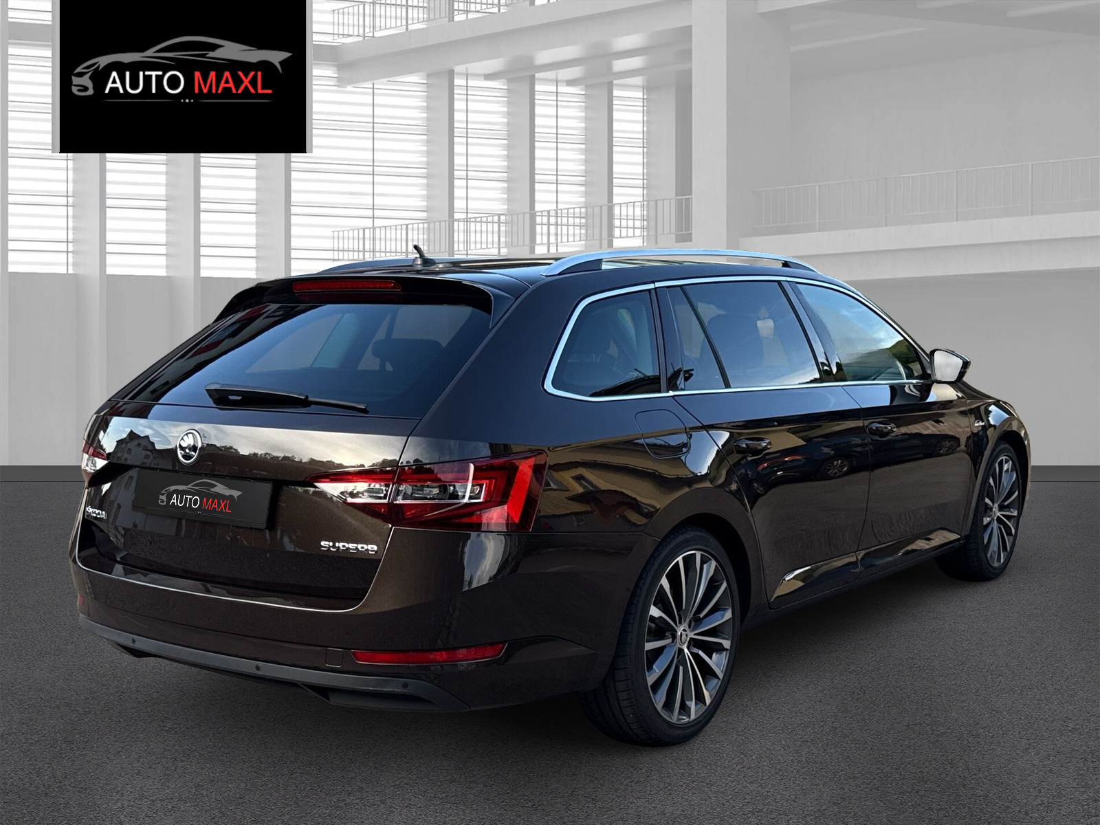 SKODA Superb Combi 2.0 TDi L&K 4x4 DSG-image-3