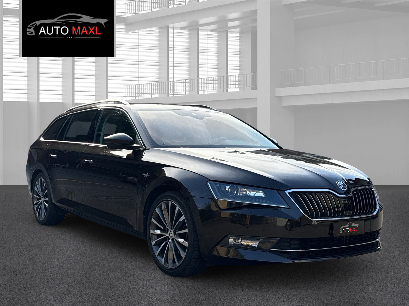 SKODA Superb Combi 2.0 TDi L&K 4x4 DSG-image-0