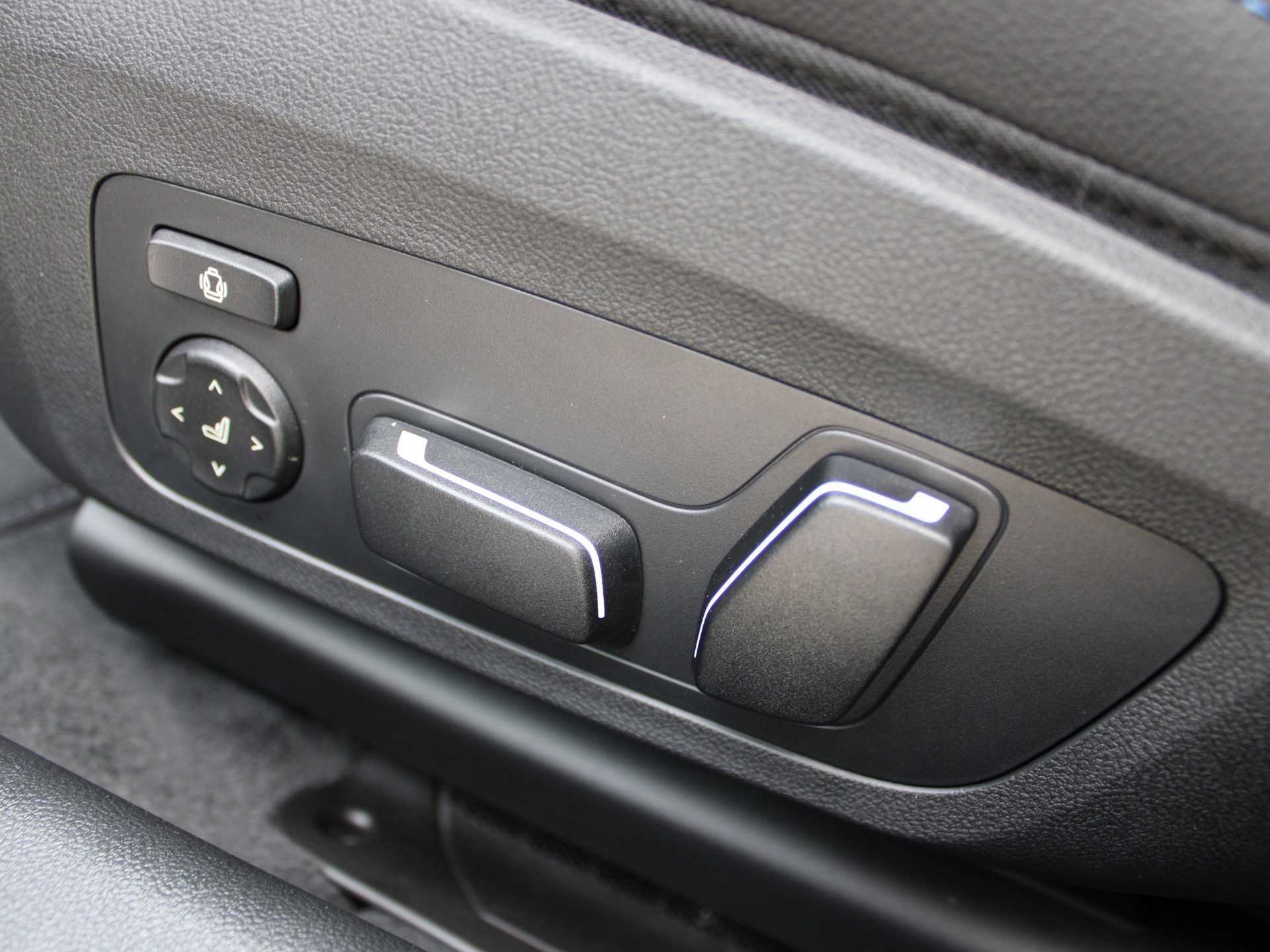 BMW M340i xDr 48V T MSportPro-image-17