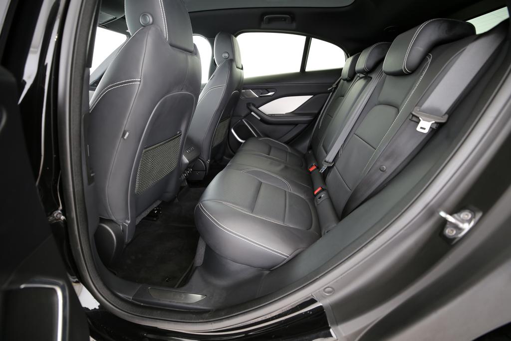 JAGUAR I-Pace EV400 HSE AWD-image-11
