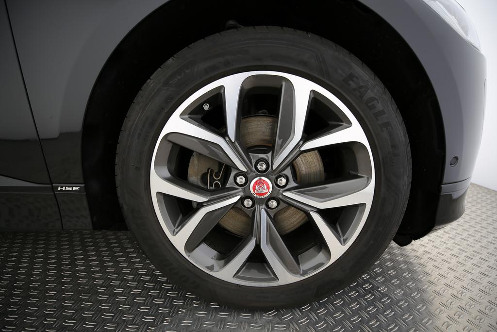 JAGUAR I-Pace EV400 HSE AWD-image-13