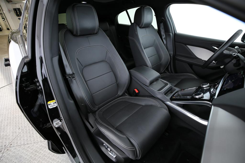 JAGUAR I-Pace EV400 HSE AWD-image-10