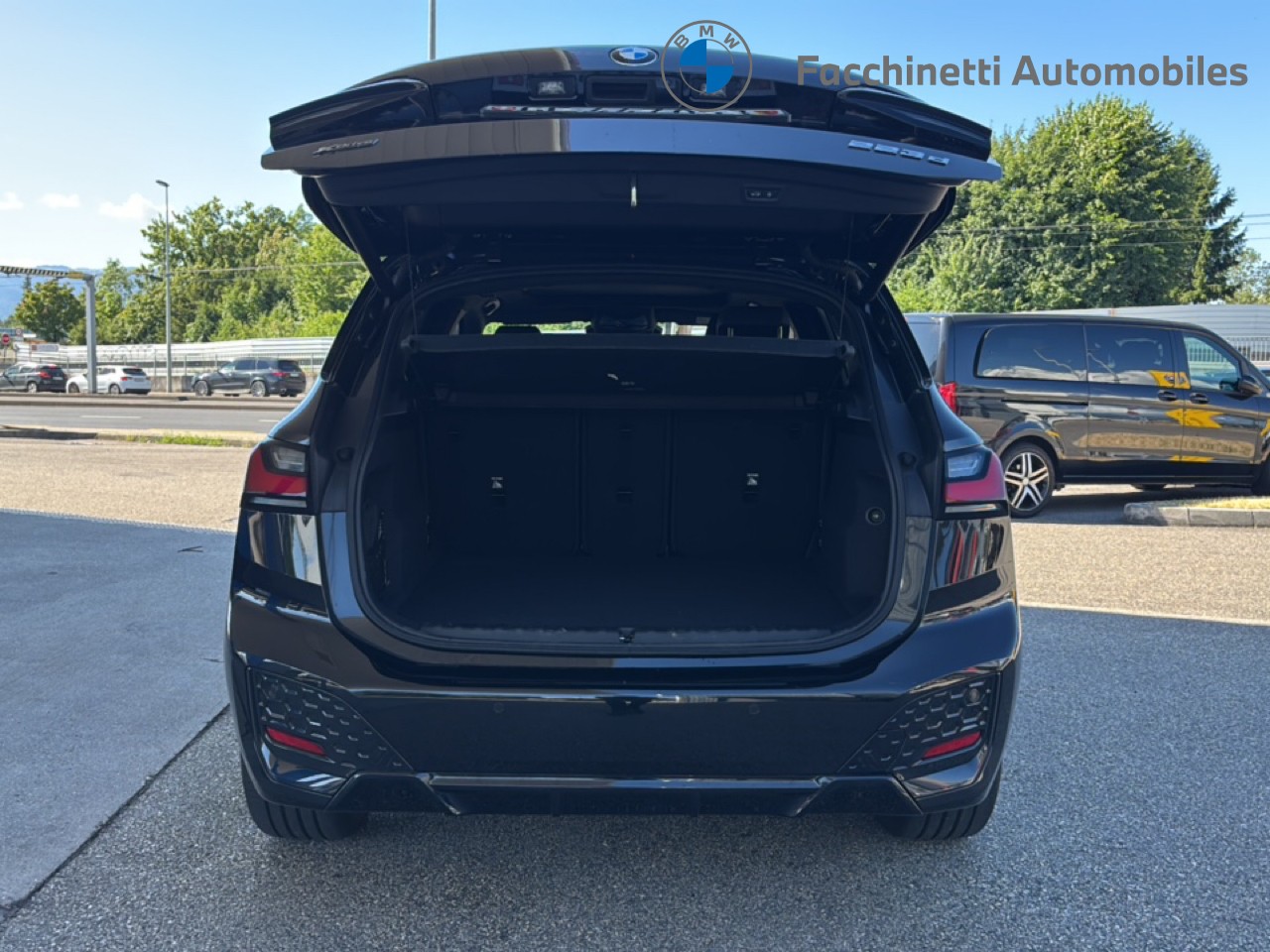 BMW 223d Active Tourer xDrive M Sport DKG-image-12