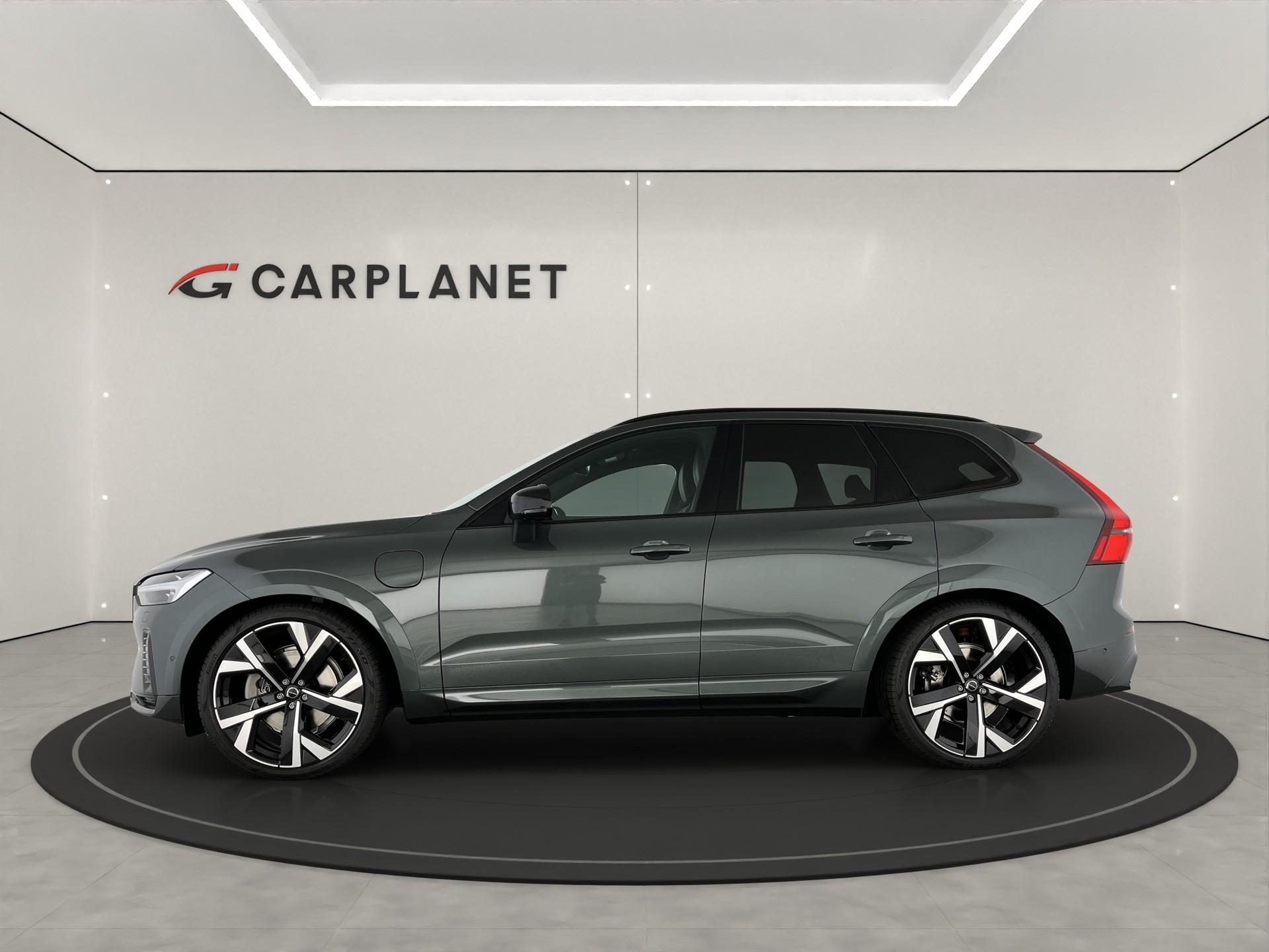 VOLVO XC60 2.0 T8 TE Ultra Dark eAWD-image-4