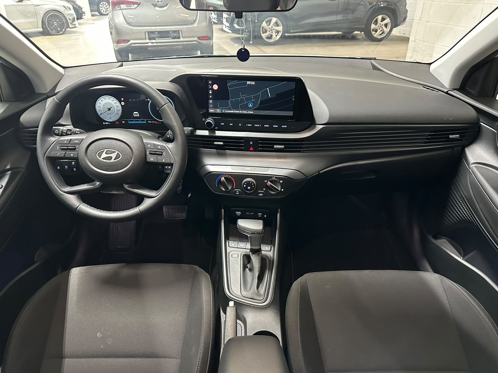 HYUNDAI i20 1.0 T-GDi Amplia DCT-image-10
