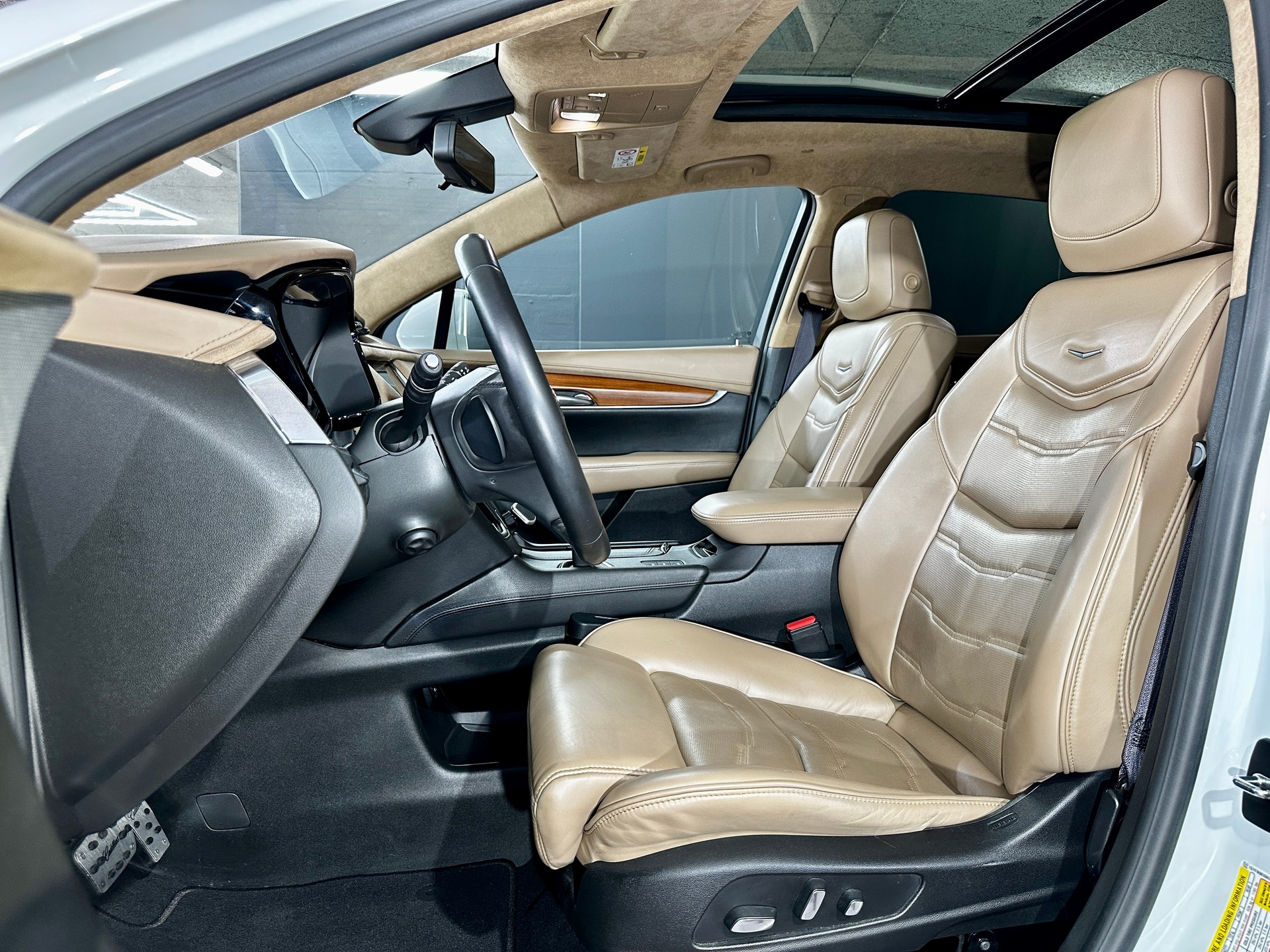 CADILLAC XT5 Crossover 3.6 Platinum Automatic-image-15