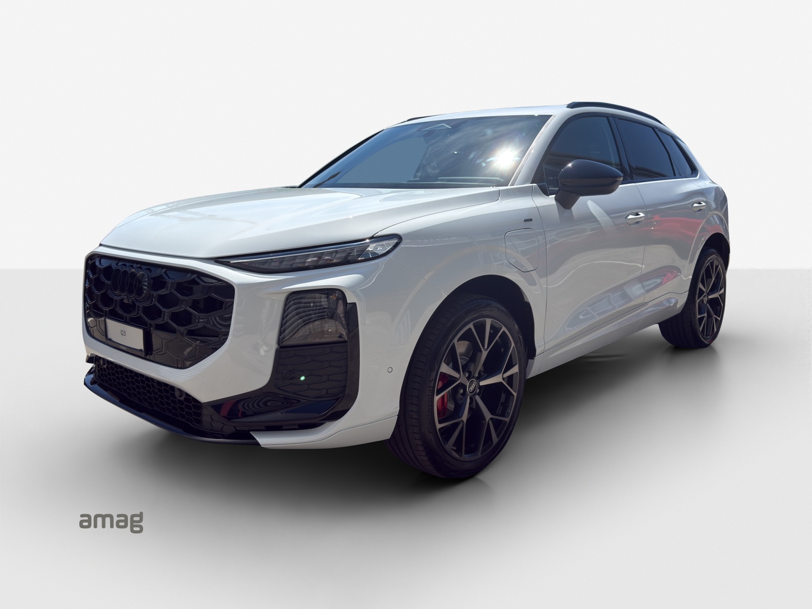 AUDI Q3 SUV e-hybrid 200 kW S tronig-image-0