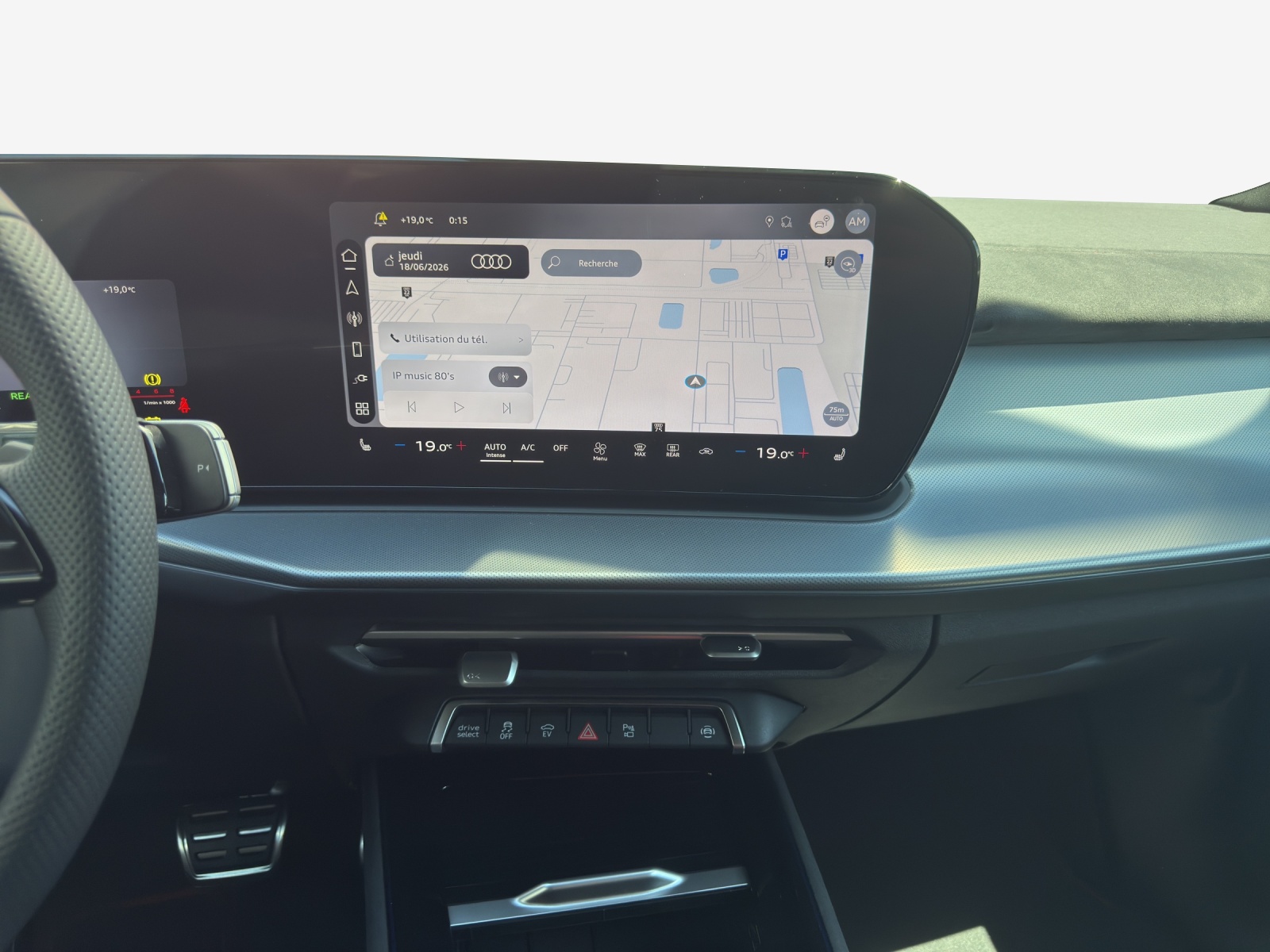 AUDI Q3 SUV e-hybrid 200 kW S tronig-image-13