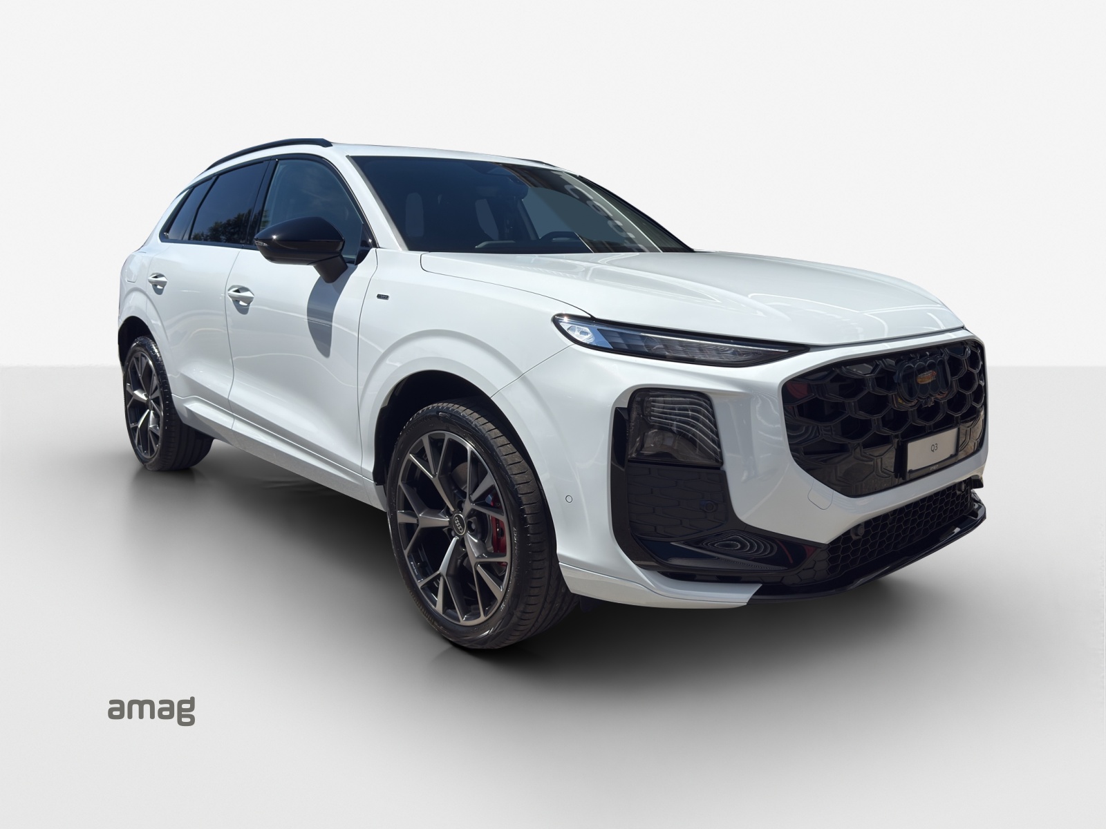 AUDI Q3 SUV e-hybrid 200 kW S tronig-image-7