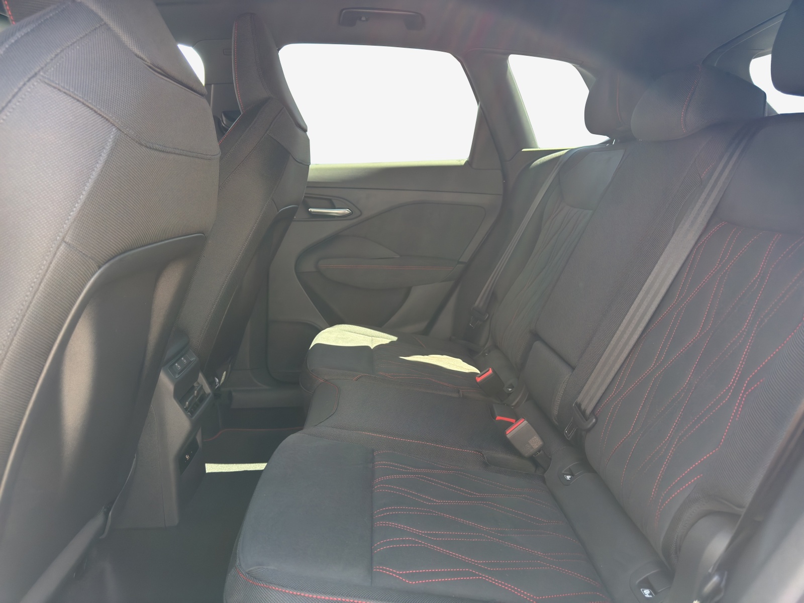 AUDI Q3 SUV e-hybrid 200 kW S tronig-image-14