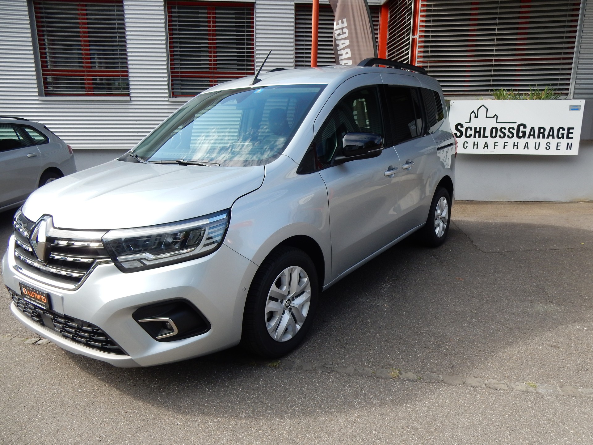 RENAULT GRAND KANGOO-image-0