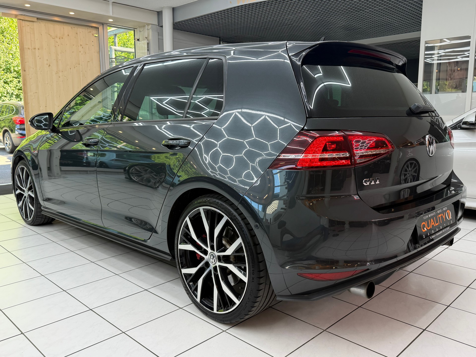 VW Golf VII 2.0 TSI GTI Performance DSG-image-6