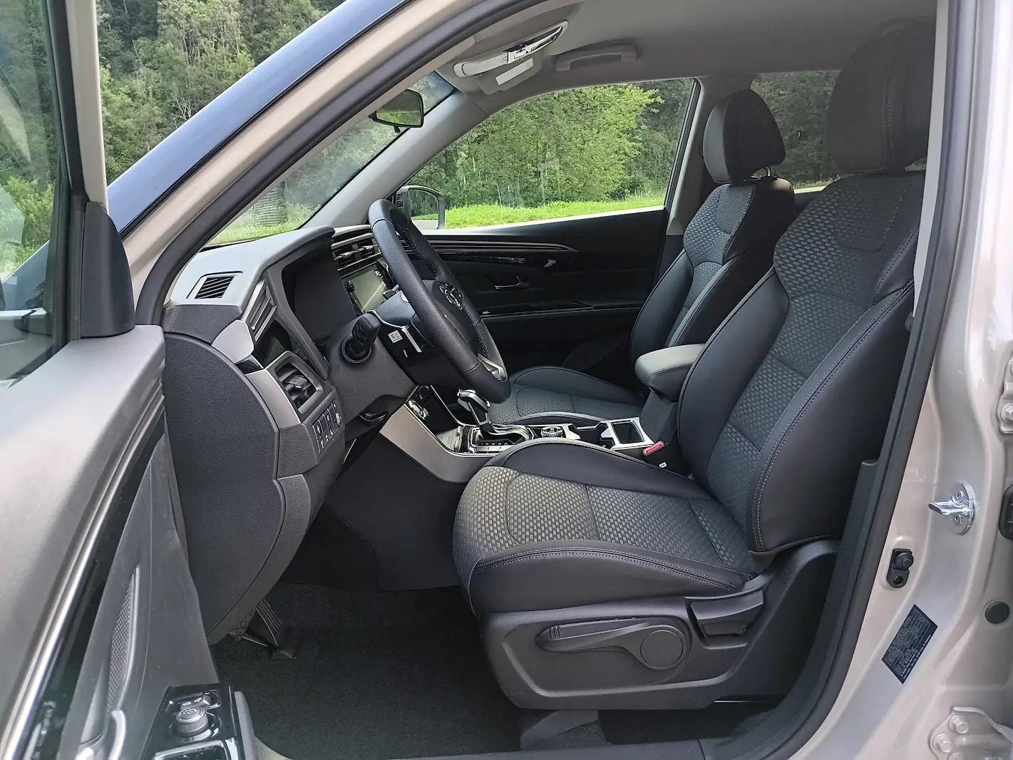 KGM-SsangYong Korando 1.5 T GDI Steel 4WD Automat-image-16