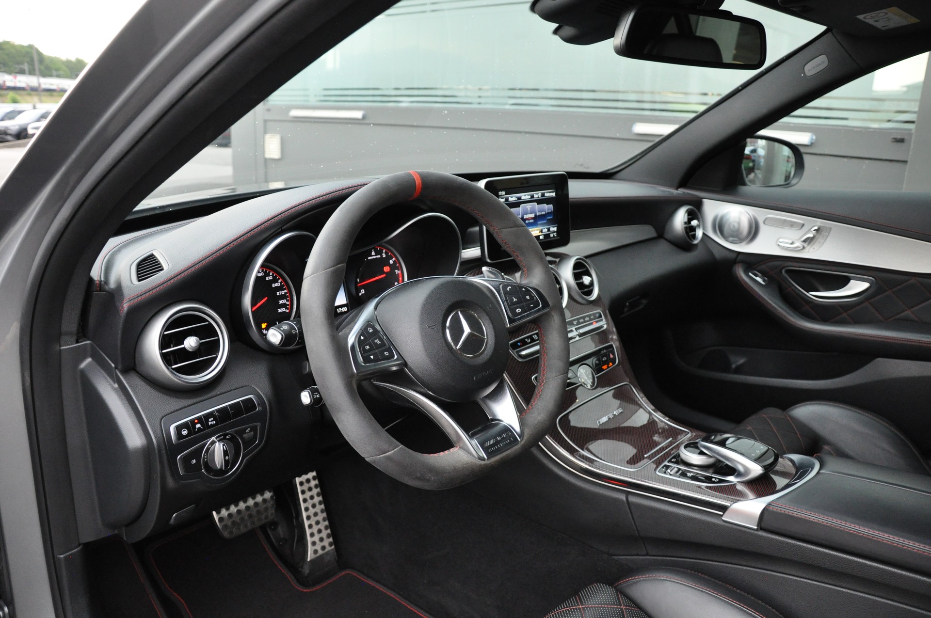 MERCEDES-BENZ C 63 S AMG Edition 1 Speedshift-image-15