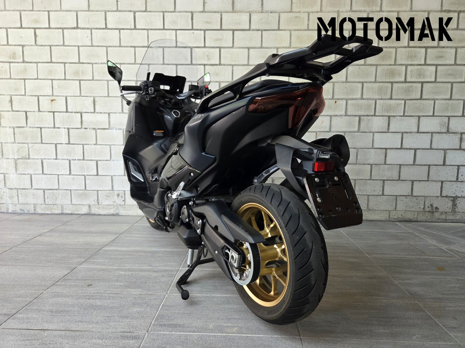 YAMAHA T-MAX Tech-Max XP 560-image-3