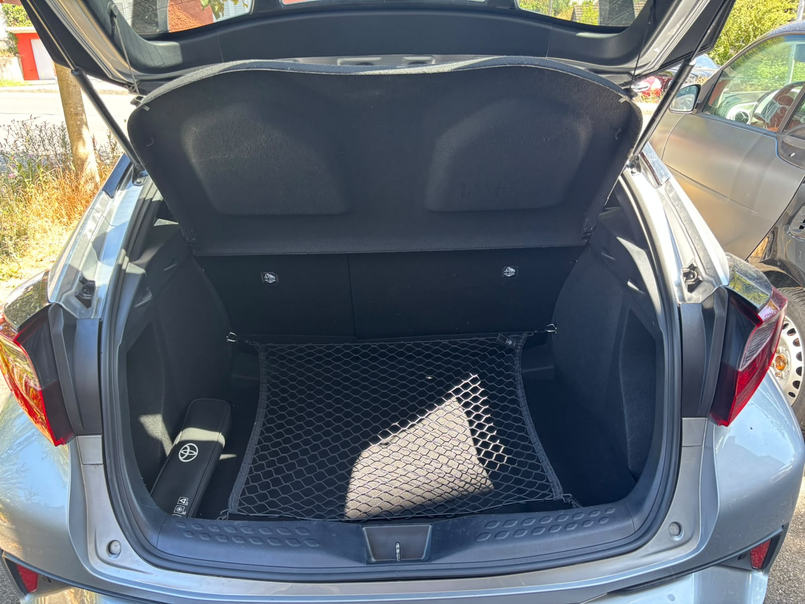 TOYOTA C-HR 1.8 HSD CVT Trend-image-6