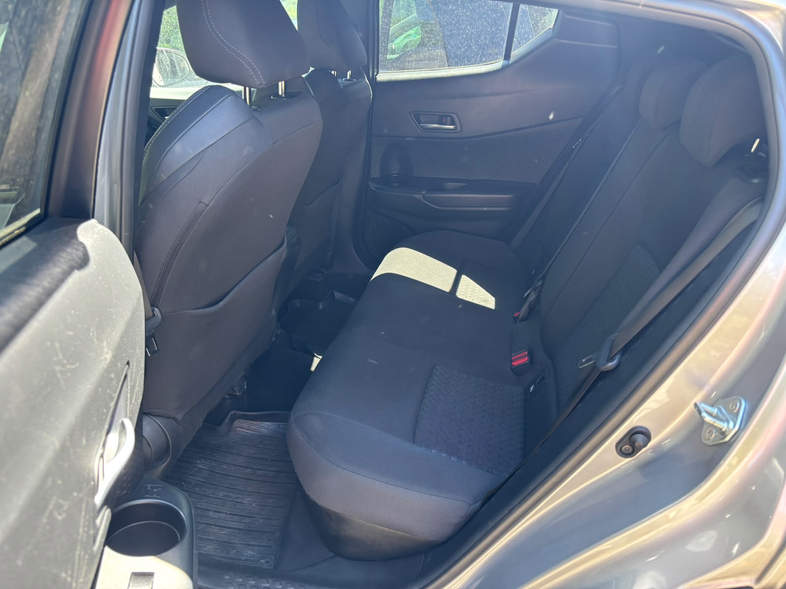 TOYOTA C-HR 1.8 HSD CVT Trend-image-4
