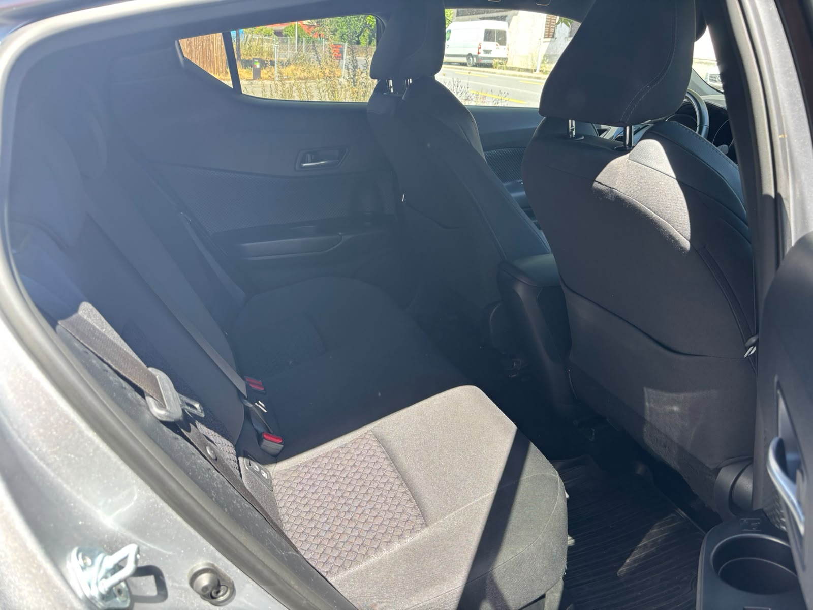 TOYOTA C-HR 1.8 HSD CVT Trend-image-5