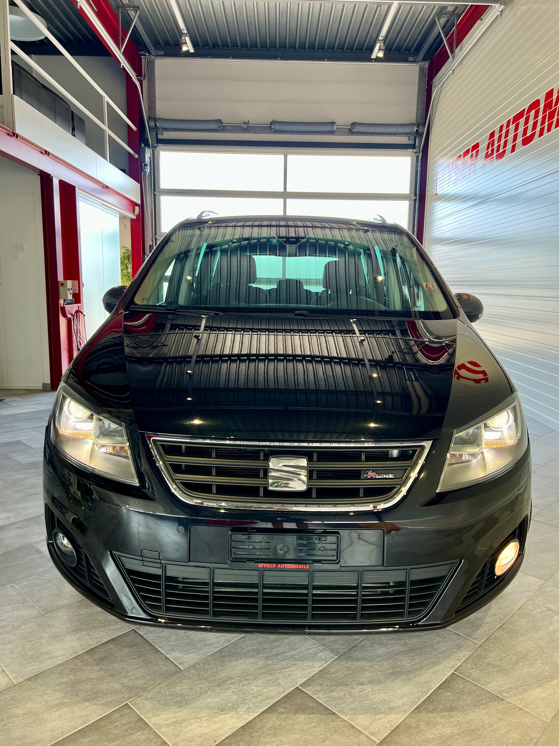 SEAT Alhambra 2.0 TSI FR Line DSG-image-2