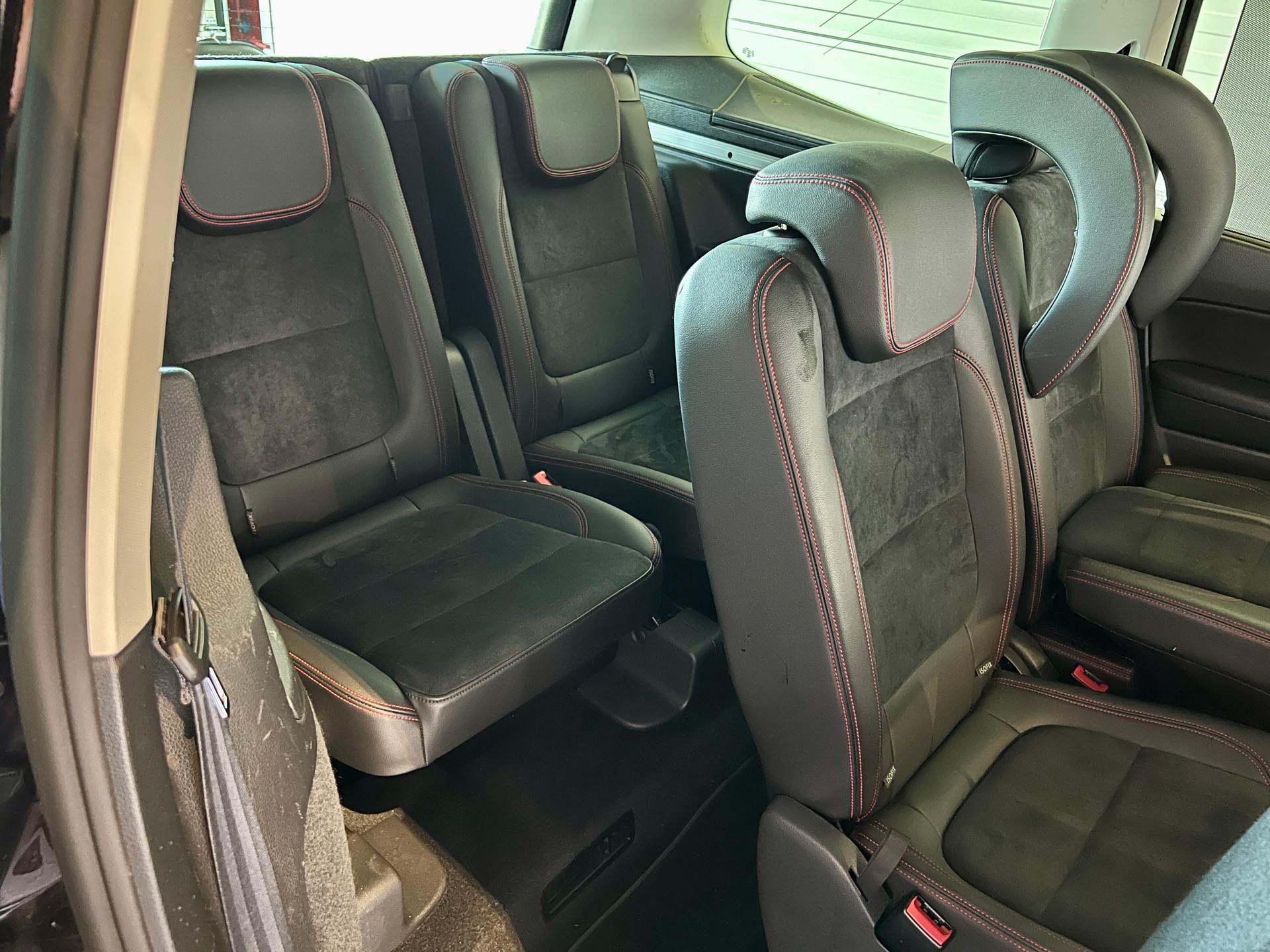 SEAT Alhambra 2.0 TSI FR Line DSG-image-24