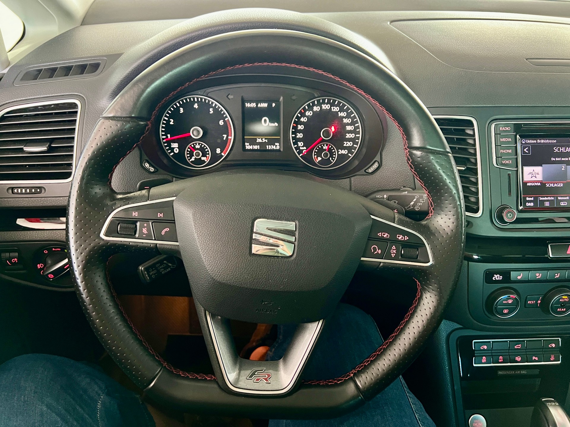 SEAT Alhambra 2.0 TSI FR Line DSG-image-26