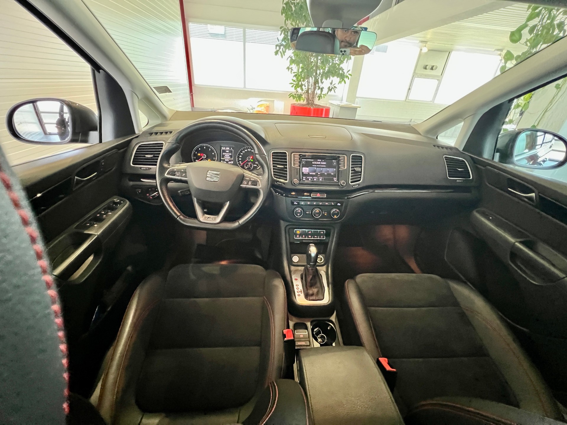 SEAT Alhambra 2.0 TSI FR Line DSG-image-12
