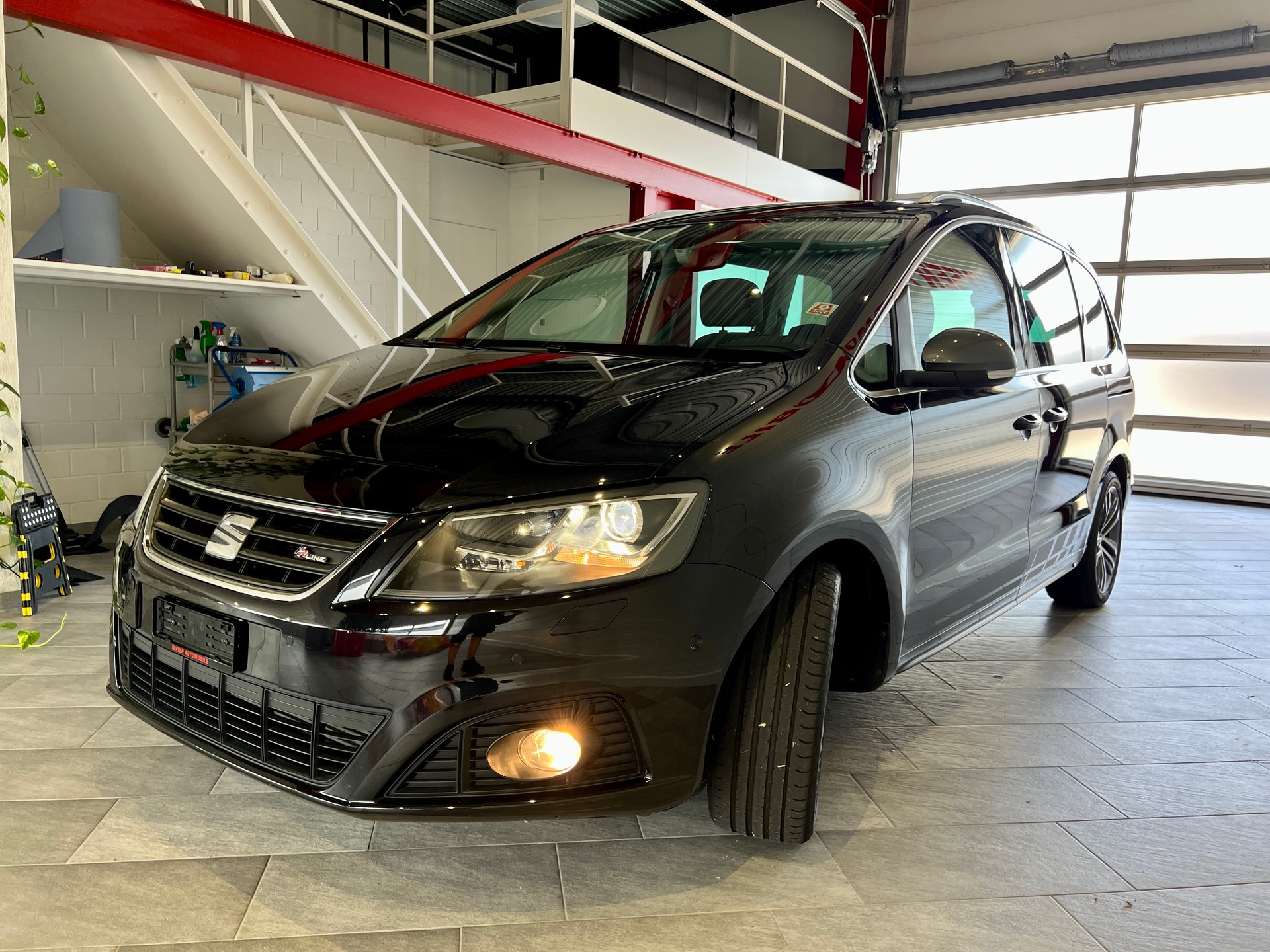 SEAT Alhambra 2.0 TSI FR Line DSG-image-3