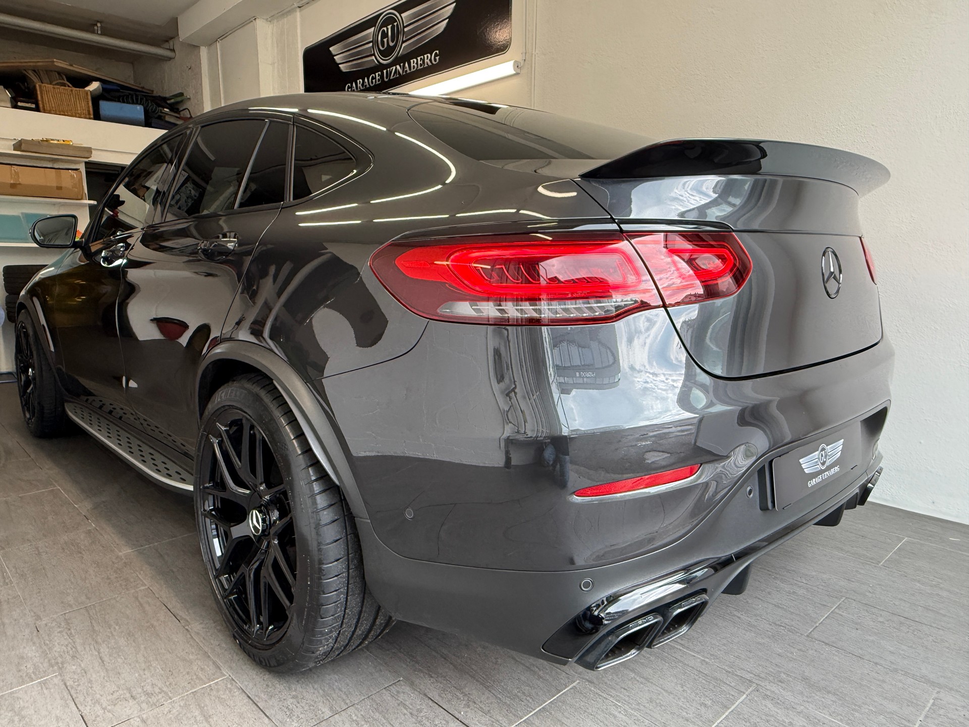 MERCEDES-BENZ GLC Coupé 63 S AMG 4Matic 9G-Tronic Ab 910.- pro Monat-showroom-element-2