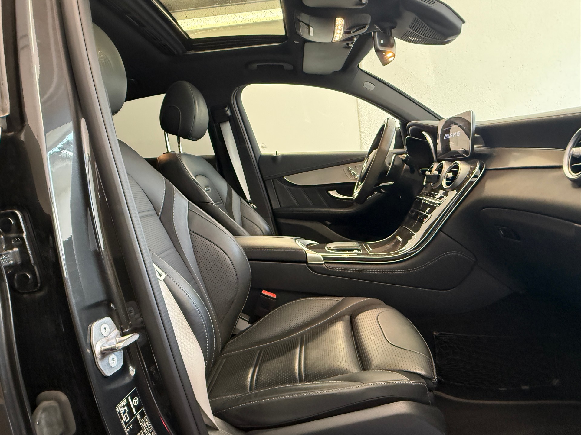 MERCEDES-BENZ GLC Coupé 63 S AMG 4Matic 9G-Tronic Ab 910.- pro Monat-image-15