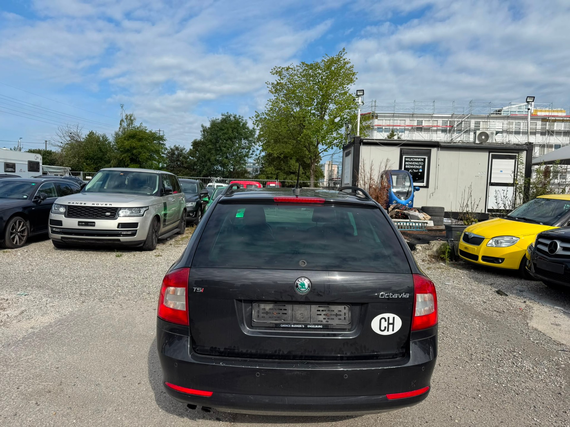 SKODA Octavia Combi 1.8 TSI Laurin & Klement DSG-image-6