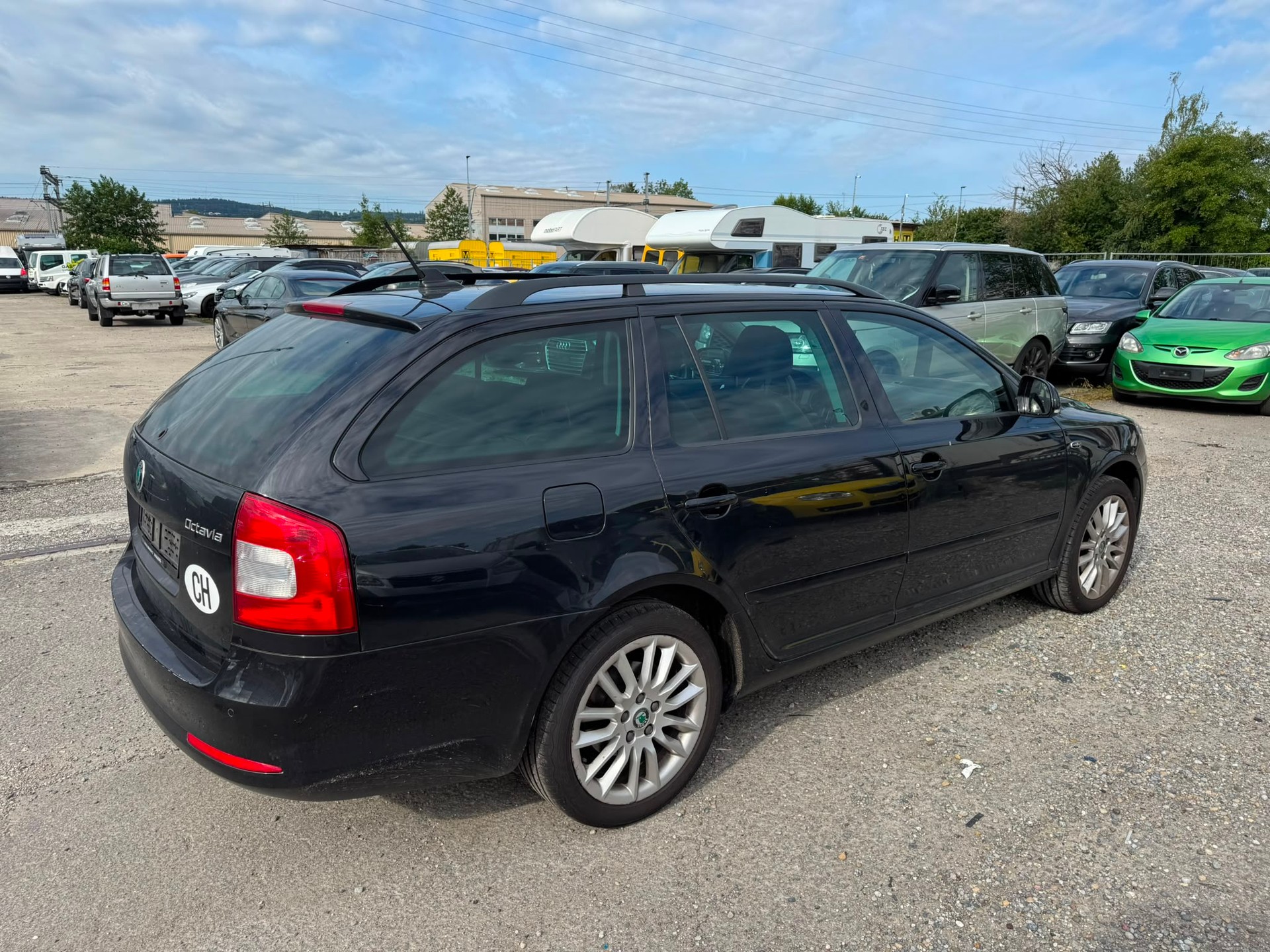 SKODA Octavia Combi 1.8 TSI Laurin & Klement DSG-image-4