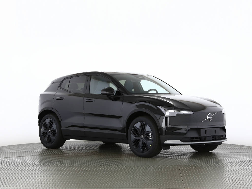 VOLVO EX 30 Cross Country P8 Ultra AWD-image-20