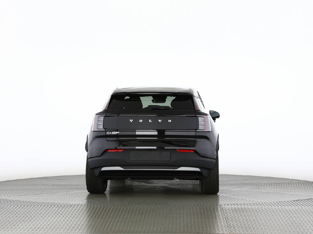 VOLVO EX 30 Cross Country P8 Ultra AWD-image-11