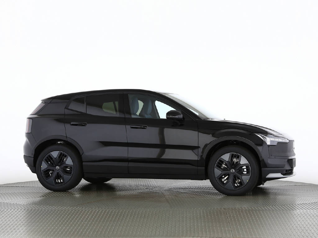 VOLVO EX 30 Cross Country P8 Ultra AWD-image-18
