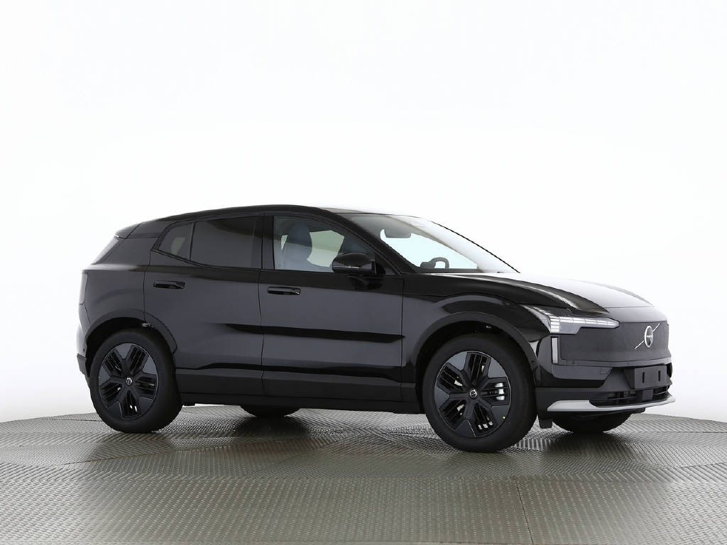 VOLVO EX 30 Cross Country P8 Ultra AWD-image-19
