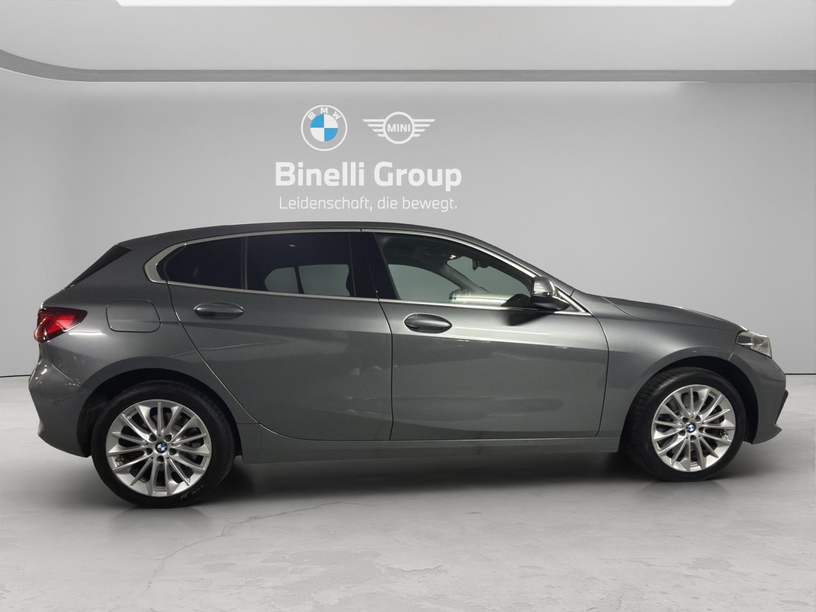 BMW 120i-image-17