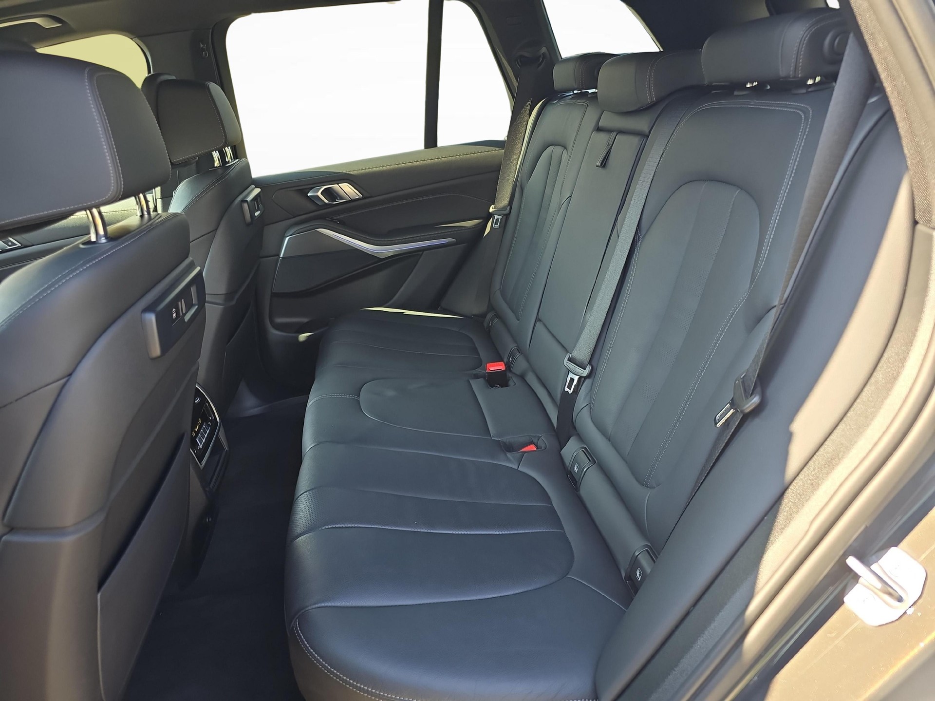 BMW X5 30d xDrive / Jetzt mit attraktivem 1.9% Leasing!-image-10