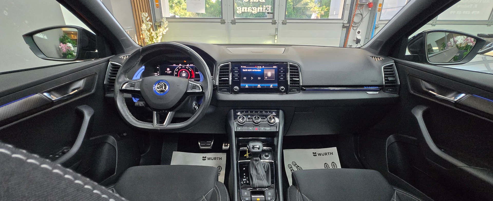 SKODA Karoq 2.0 TSI SportLine 4x4 DSG-image-29