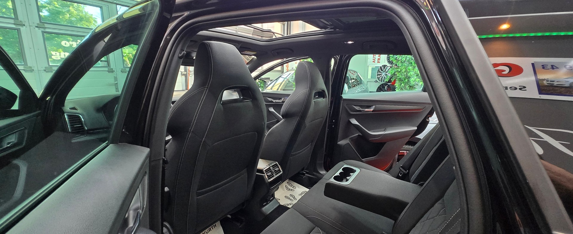 SKODA Karoq 2.0 TSI SportLine 4x4 DSG-image-23