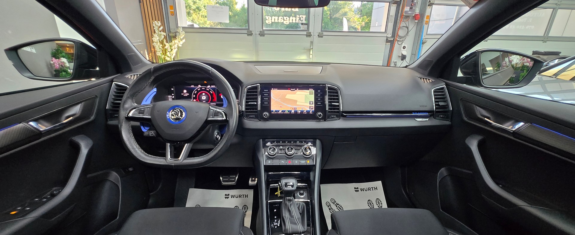 SKODA Karoq 2.0 TSI SportLine 4x4 DSG-image-27
