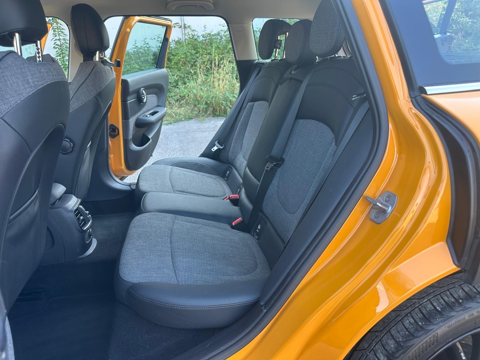MINI Clubman Cooper D Steptronic-image-10