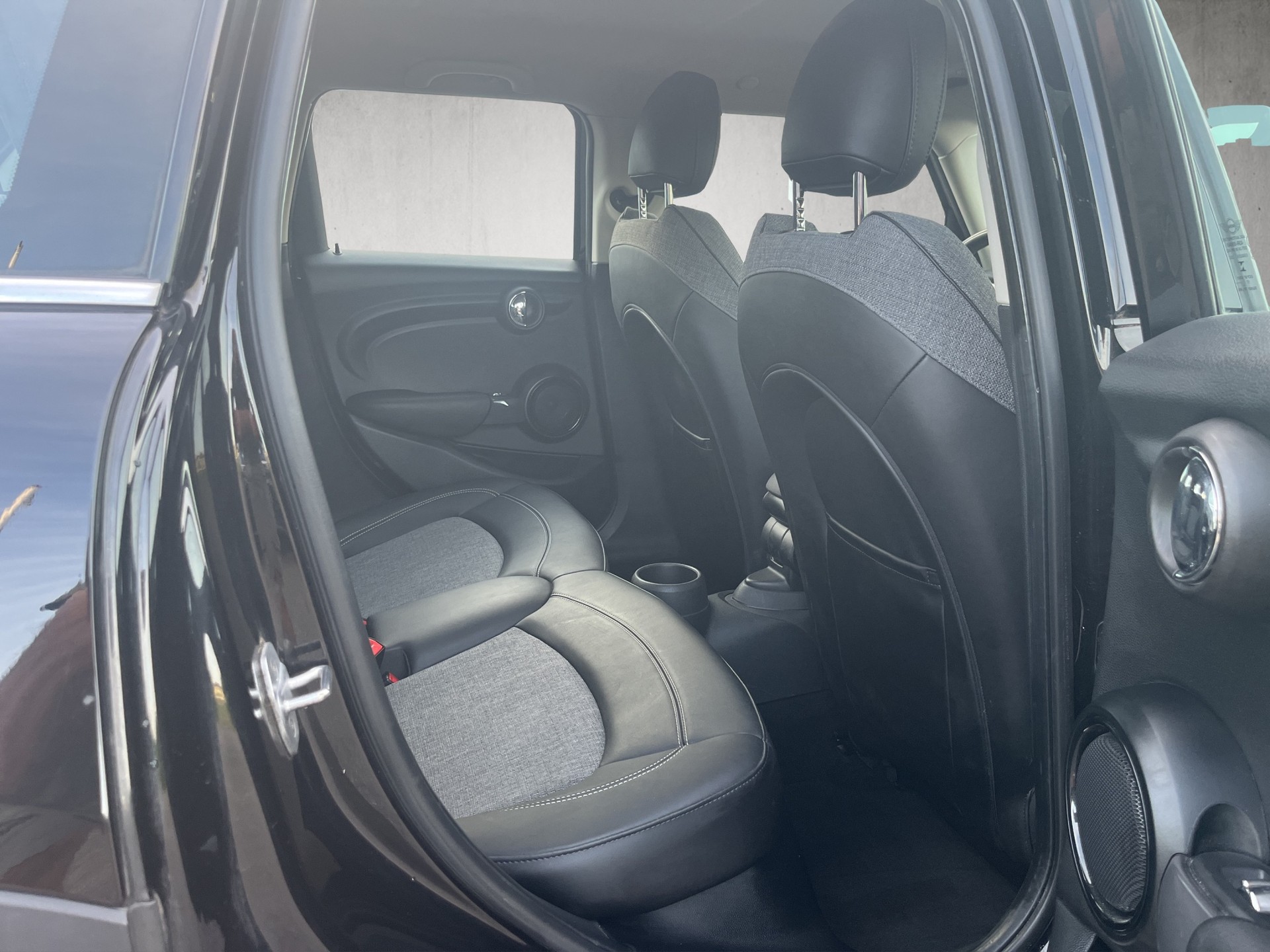 MINI Cooper Steptronic-image-12