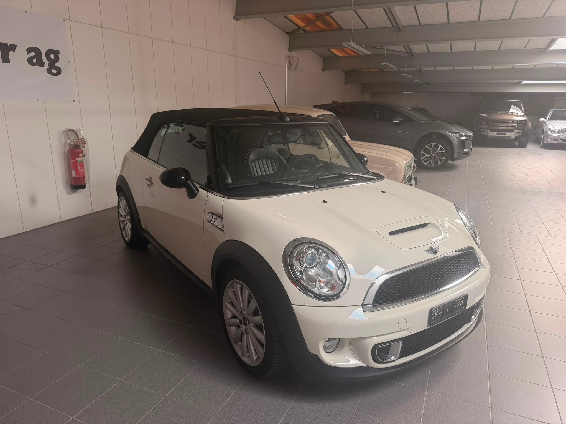 MINI Cooper S Cabriolet-image-3