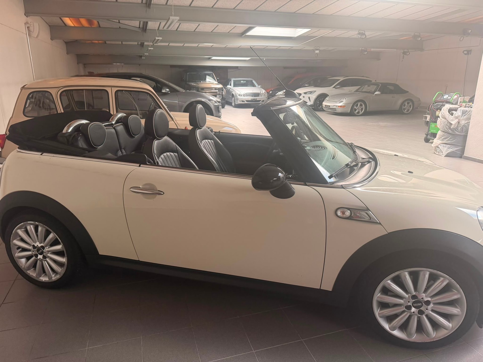 MINI Cooper S Cabriolet-image-9