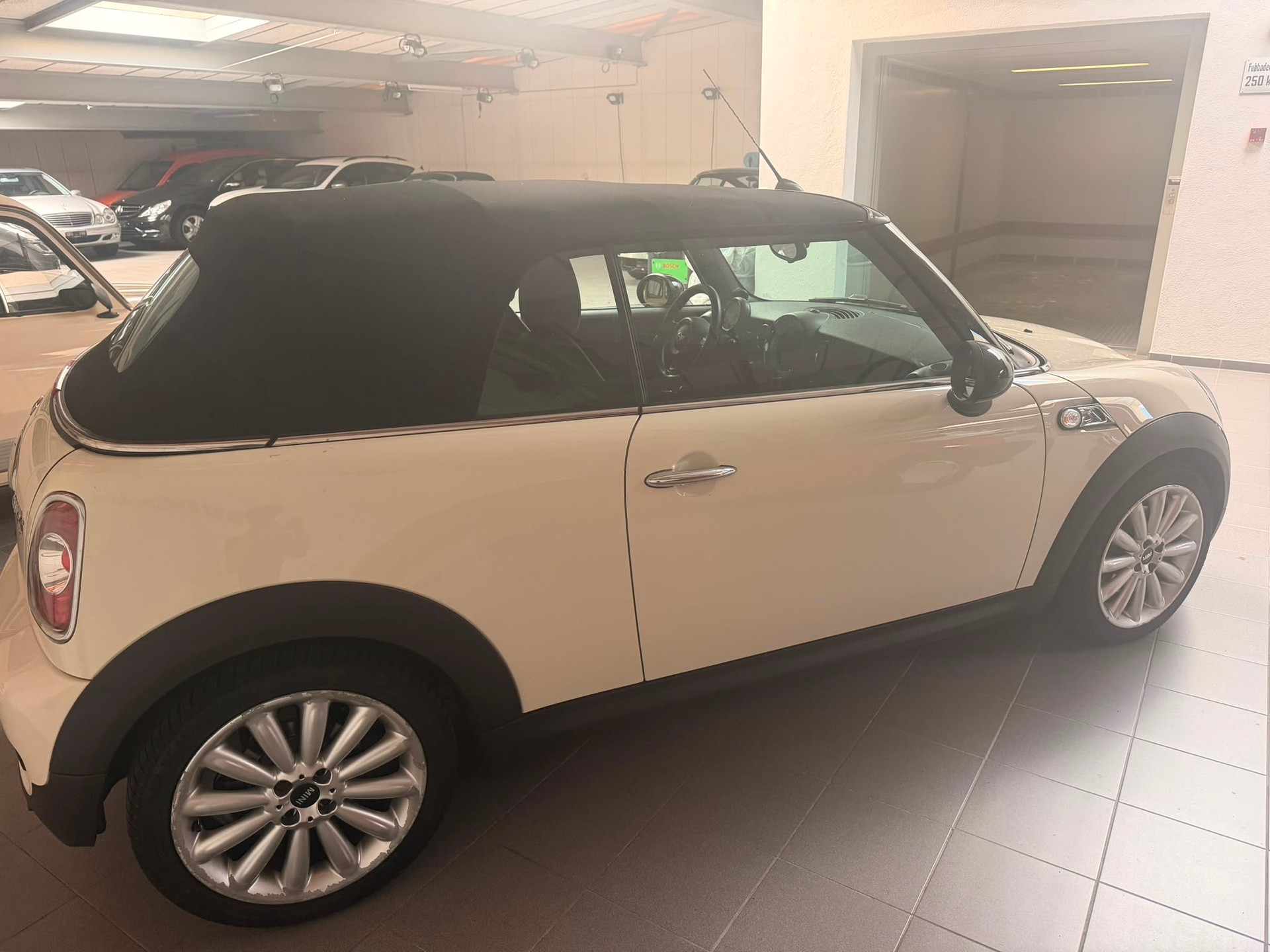 MINI Cooper S Cabriolet-image-7