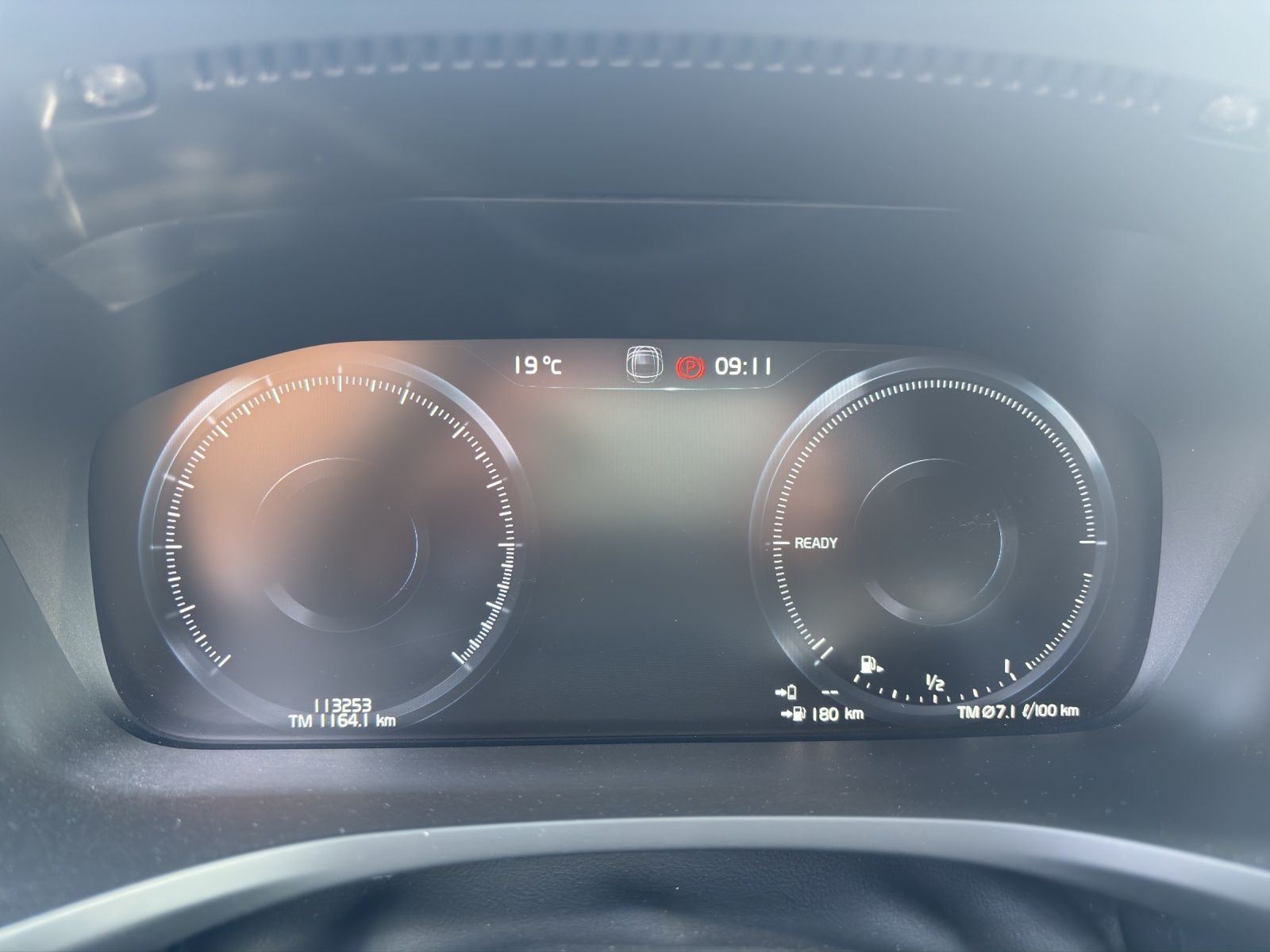 VOLVO V60 2.0 T6 TE Inscription eAWD-image-2